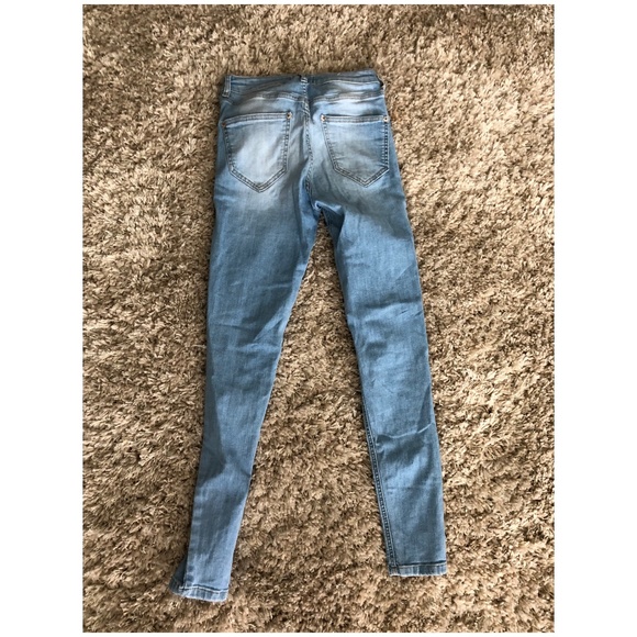 Miss Selfridge Women's Light Wash Ripped Jeans - Picture 6 of 6